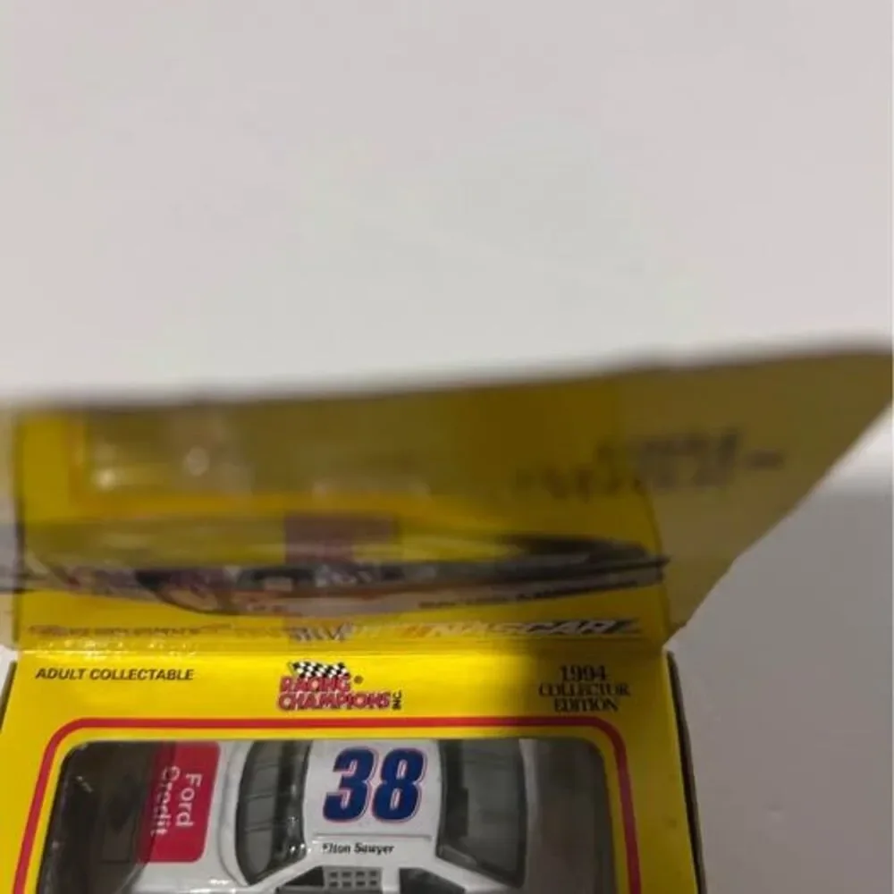 1994 Racing Champions NASCAR Elton Sawyer #38 Diecast Collector Edition (Boxed)